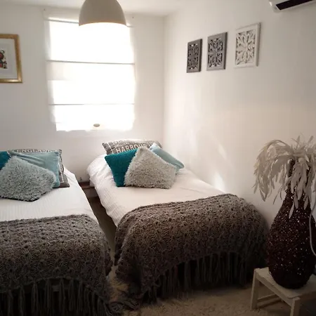Apartament Avenue 4 *